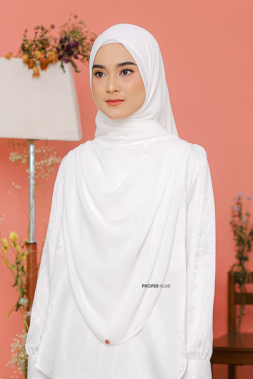 hany-snow-white