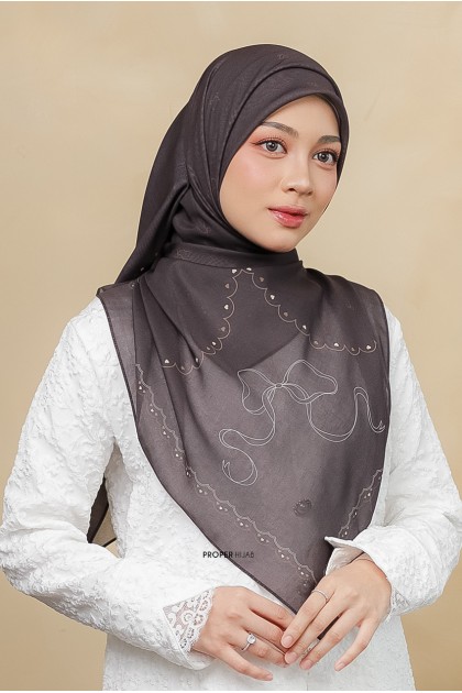 Luna Tiramisu Cake Luna Tiramisu Cake