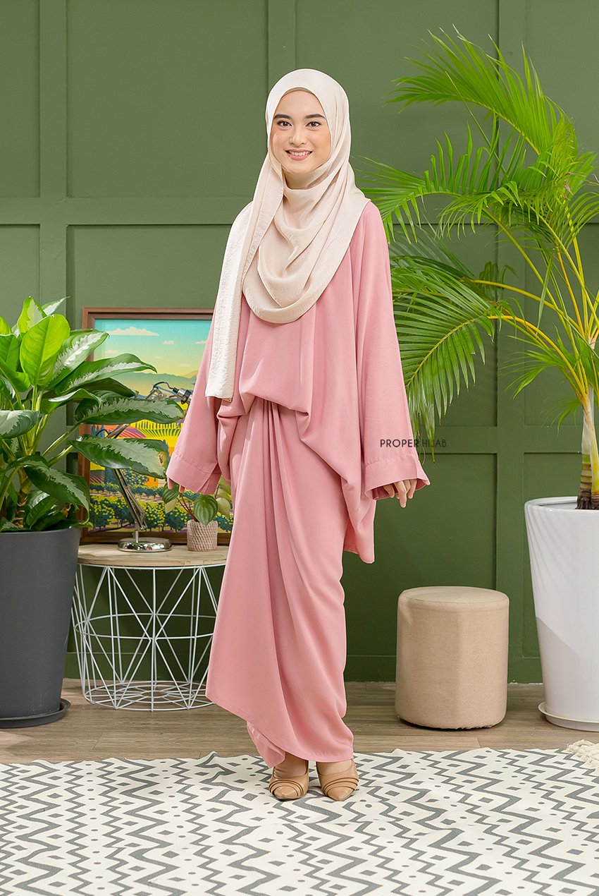 Anggun Sarong